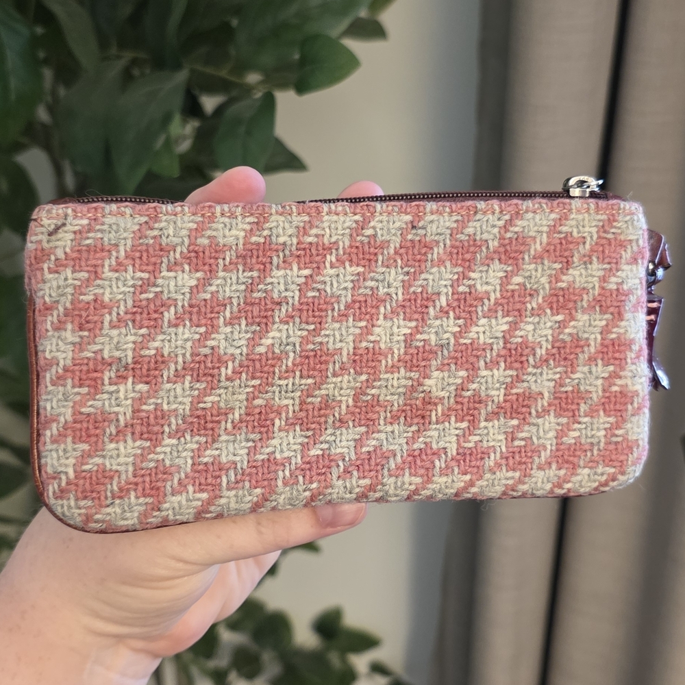 Coach Vintage Hamptons Houndstooth Wristlet - Picture 2 of 8